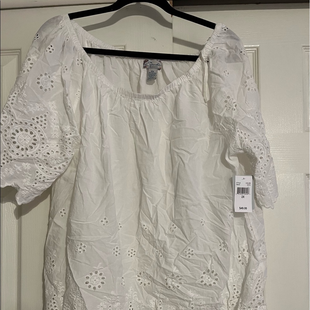 Cute eyelet